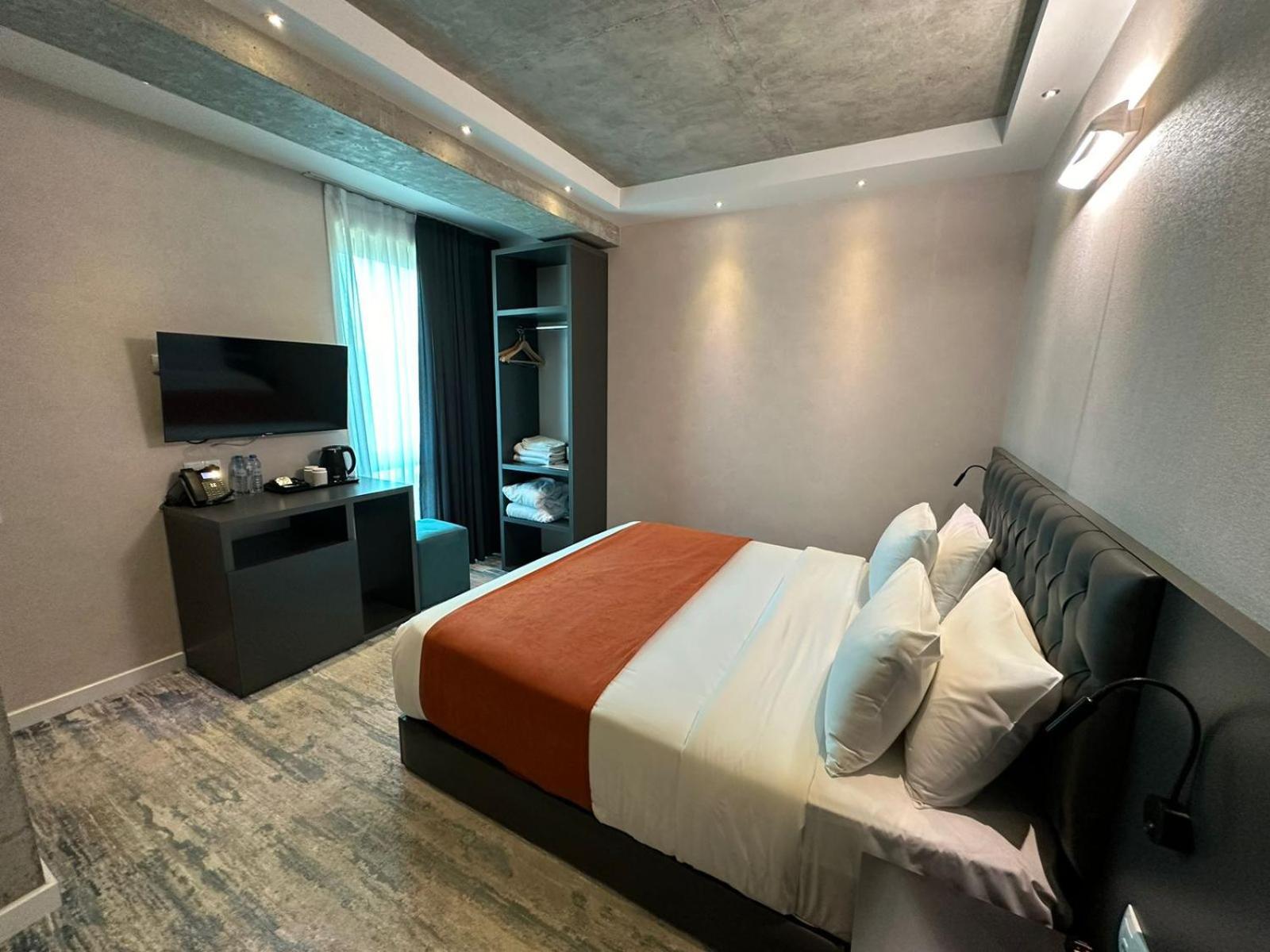 M 1 T Hotel Tbilissi Extérieur photo
