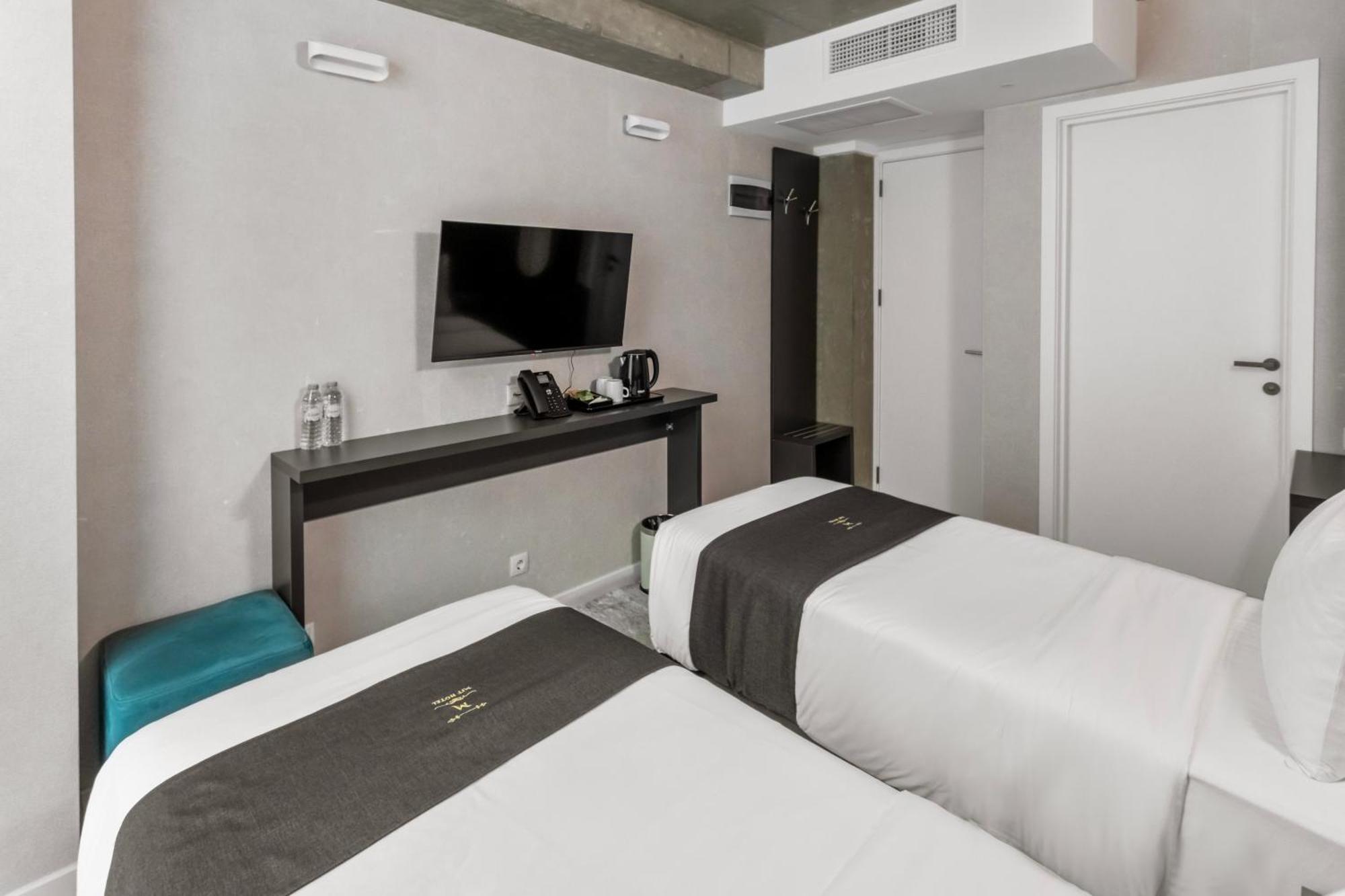 M 1 T Hotel Tbilissi Extérieur photo