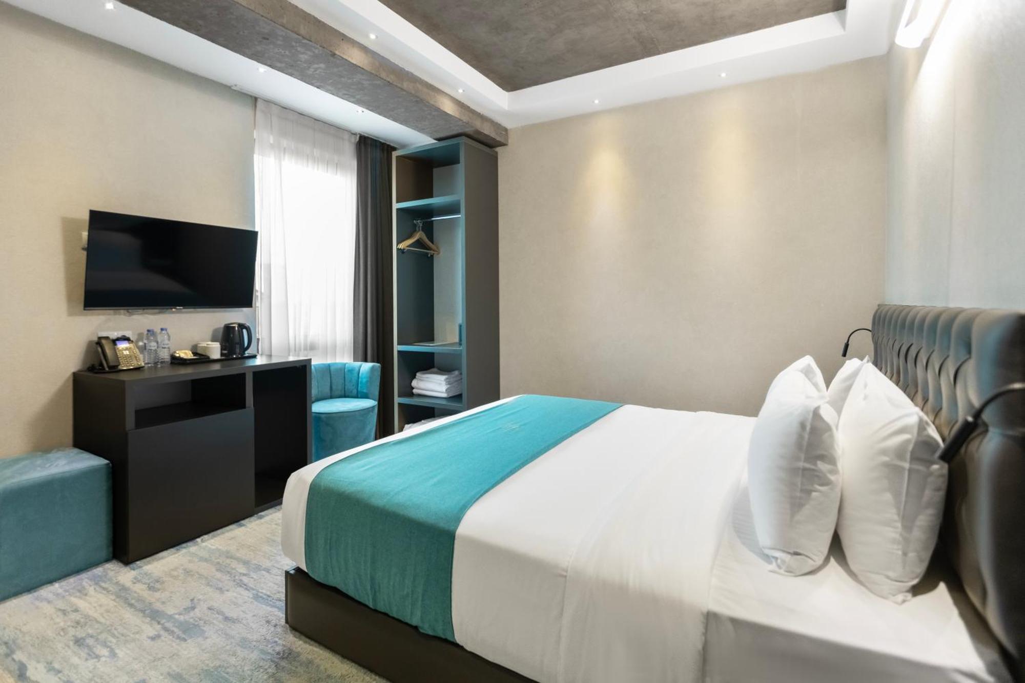 M 1 T Hotel Tbilissi Extérieur photo