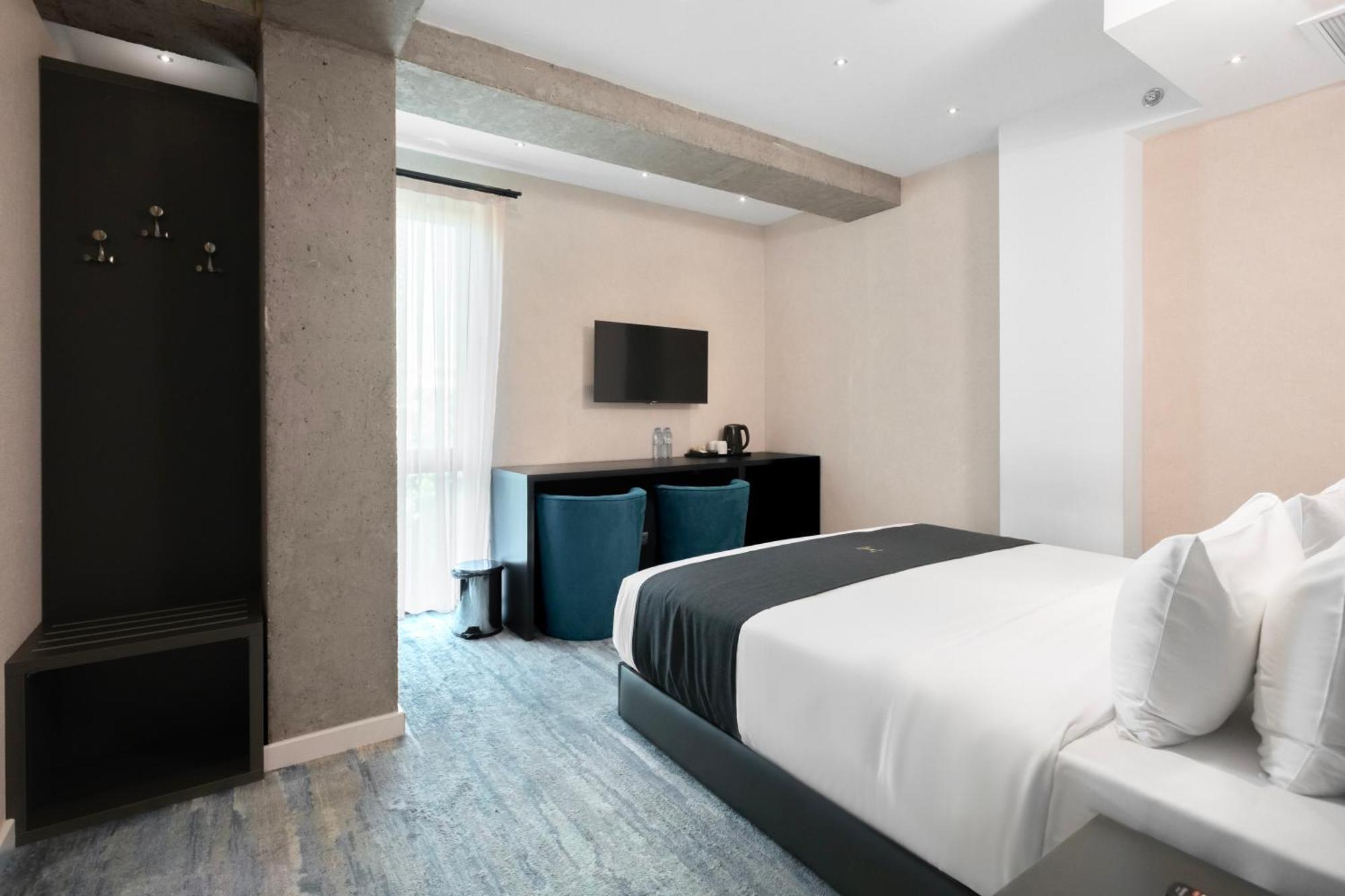 M 1 T Hotel Tbilissi Extérieur photo
